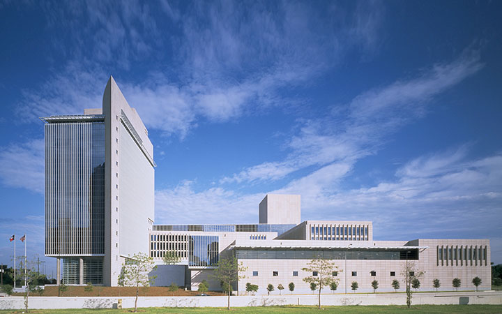 <p>The Federal Reserve Bank of Dallas building</p>