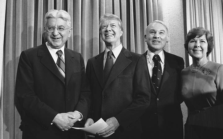Fed Chairman&nbsp;Arthur Burns (left) with President Jimmy Carter, future Fed Chairman G.&nbsp;William Miller, and Miller's wife&nbsp;Ariadna&nbsp;Miller&nbsp;